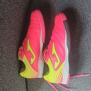 Joma Toledo girls indoor soccer shoe size 4.5